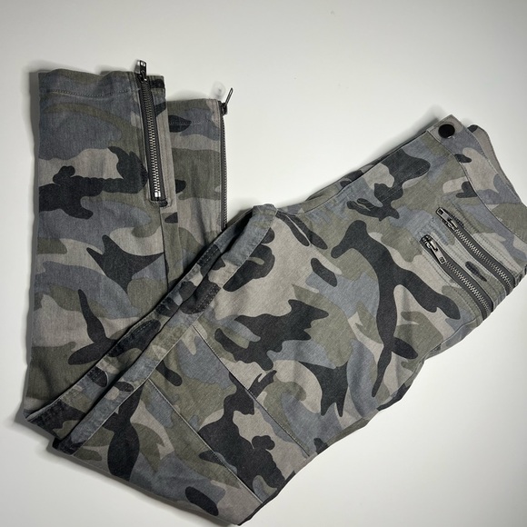 Umgee camo moto pants. - Picture 1 of 4